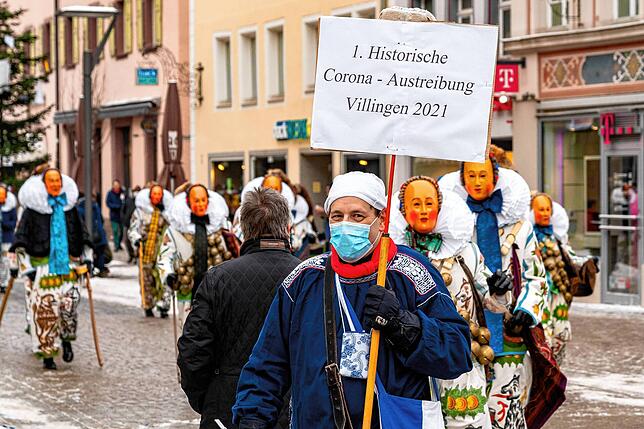Ist 2021 gescheitert, die auf diesem Bild angekündigte Corona-Austreibung.