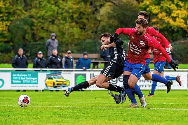 Bild 15: SG Höchenschwand/Häusern gewinnt beim FC Wallbach mit 3:2 &ndash; wir haben Bilder!