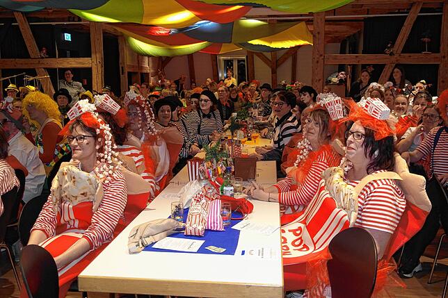 Bild 18: Frauenfasnet in Markdorf: „Was für ein Zirkus“ – Bilder vom närrischen Spektakel