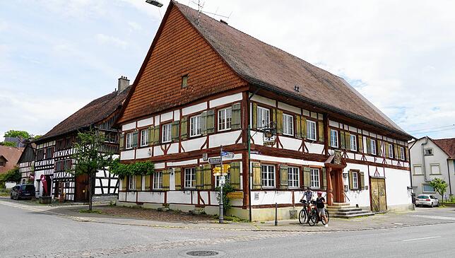 Der &bdquo;Adler&ldquo; ist das älteste Haus in Bermatingen und soll irgendwann als Rathaus-Domizil dienen.