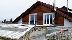 Das Nahwärme-Heizkraftwerk der Gemeinde Öhningen. Der Ausbau des Netzes soll vorangetrieben werden. (Archivbild)