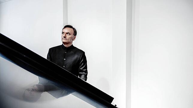 Stephen Hough überzeugte im Konstanzer Konzil mit seiner Interpretation des zweiten Klavierkonzerts von Johannes Brahms.