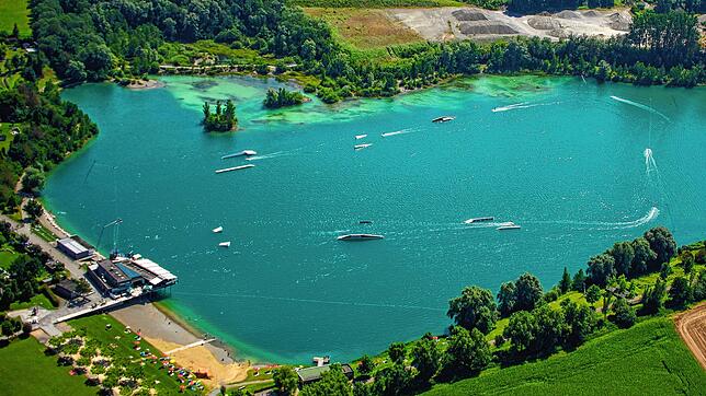 Die Wasserskianlage ist eine der Attraktionen im Seepark und ist zum Treffpunkt der Wakeboard-Szene geworden. Sogar aus der Schweiz ...