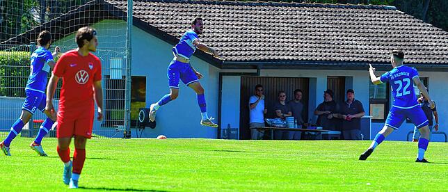 Bild 8: FC Erzingen fegt den FC Tiengen 08 mit 8:1 vom Platz &ndash; und wir haben Bilder!