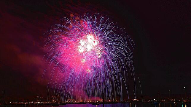 Bild 3: Konstanzer Seenachtfest 2022: Fotos vom großen Finale beim Feuerwerk an der Kunstgrenze