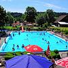 Ein Förderverein hegt und pflegt das familienfreundliche Wolterdinger Freibad. Alle hoffen, das der Badebetrieb trotz der riesigen ...