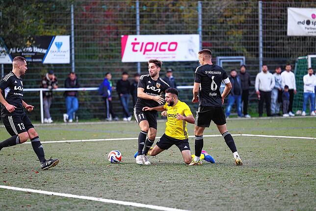 Bild 12: Die besten Bilder der Bezirksliga-Partie zwischen dem TSV Konstanz und dem SV Mühlhausen