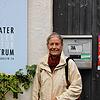 Brigitte Geiger, Gründerin von Terre des hommes Radolfzell, freut sich, Bruno Epple für einen literarischen Abend gewonnen zu haben.