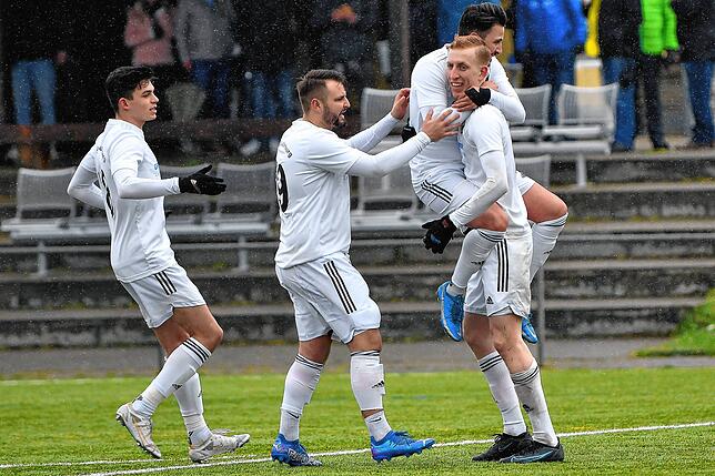 Bild 9: SV 08 Laufenburg kassiert beim SC Wyhl eine deftige 1:5-Klatsche &ndash; und wir haben die Bilder!