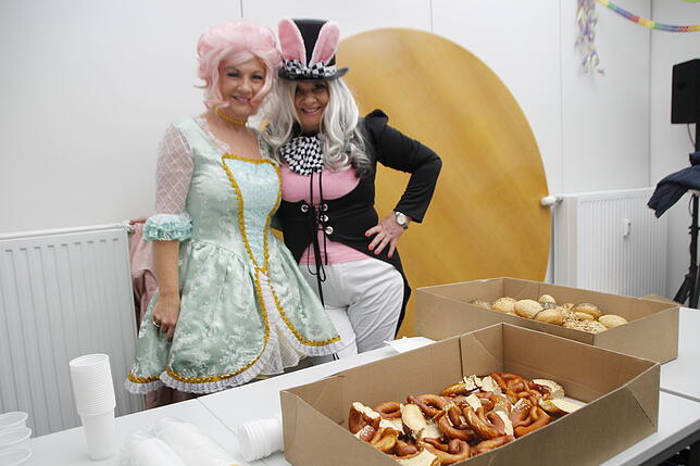 Bild 1: LIVE-BLOG zum Nachlesen &ndash; Bilder, Videos, Zünfte: So närrisch war die Fastnacht im SÜDKURIER-Stüble