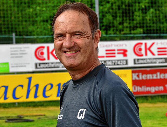 Klare Vorgabe: Meistertrainer Georg Isele peilt mit Neuling SG Mettingen/Krenkingen nicht nur den Verbleib in der Bezirksliga an: ...