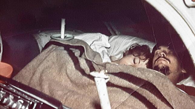 Nicht nur Transportmittel: Kurt Heizmann aus Vöhrenbach schläft in seinem ersten Auto. Mit der Ente fuhr er im September 1969 in die ...
