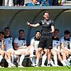 Trainer Mario Klotz (stehend) sieht derzeit einen guten Lauf seiner Mannschaft. Der FC 08 hat seit sechs Spielen nicht mehr verloren und ...
