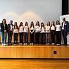 Die Schülerfirma aus Engen bei der Überreichung des ersten Platzes innerhalb des Junior-Landeswettbewerbs. Foto: IW Junior gGmbH