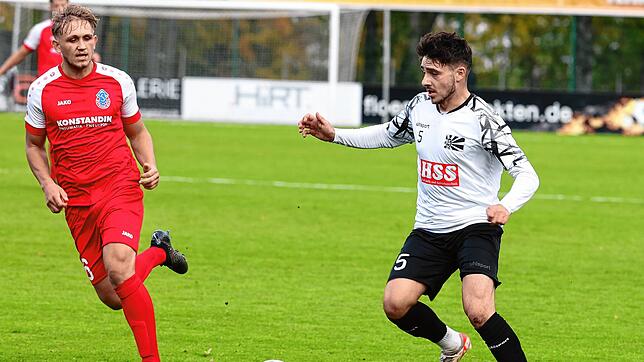 Angelo Rinaldi (rechts) ist noch leicht angeschlagen. Ein Einsatz im Oberliga-Topspiel ist noch nicht sicher