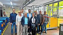 Die CDU-Kreistagskandidaten sind bei der Firma SBS-Feintechnik zu Besuch (von links): Fabian, Silke und Manuel Burger, Manfred Kienzler, ...