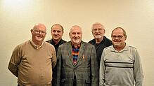 Die anwesenden Geehrten (von links): Franz Waßmer, Stefan Malzacher, Heinz Thomann, Fred Thelen und Bernhard Baumgartner. Bild: Ralph Fautz