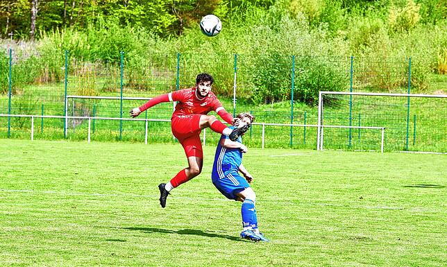 Bild 25: SV Karsau gewinnt Kellerderby mit 2:1 gegen FC Wallbach – und wir haben Fotos!