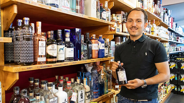 Der Tiengener Getränkehändler Maximilian Wagner ist überzeugt: Der Gin-Trend ist noch lange nicht vorbei. Begonnen hat er vor mehr als ...