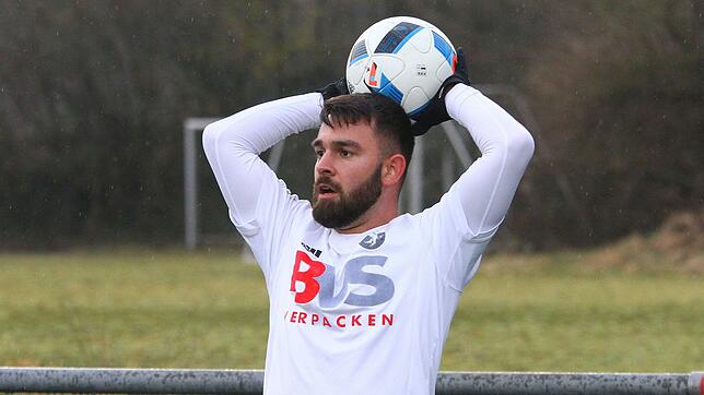Er ist wieder da: Sandro D&lsquo;Accurso verlässt den VfB Waldshut und kehrt zum FC Erzingen zurück. Unser Bild zeigt ihn im Erzinger ...
