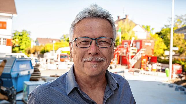 Stadtrat Ernst Zülle vom Baudepartement Kreuzlingen ist zufrieden mit dem Fortschritt der derzeitigen Straßenbauarbeiten in der ...