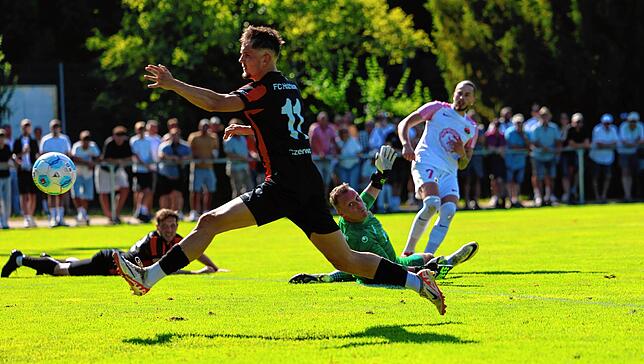 Bild 10: Türk. SV Singen feiert den Oberliga-Aufstieg! Wir waren mit der Kamera dabei.