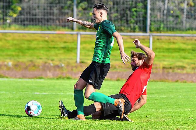 Bild 27: SV Herten müht sich zu einem 2:0 gegen den FC Hochrhein &ndash; und wir haben Bilder!