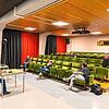 Genügend Abstand gibt es für die Teilnehmer der Jahreshauptversammlung des Vereins Guckloch &ndash; Kommunales Kino Furtwangen. Die ...