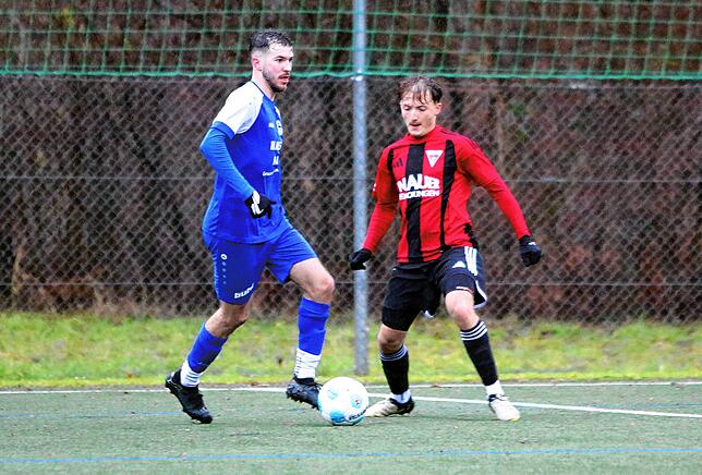Bild 24: Letzte Aktion bringt FC Überlingen einen Punkt gegen FC Radolfzell. Wir haben die besten Bilder!