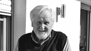 Mit dem Tod von Peter Häbich haben die Gemeinde und der Fußballclub Mönchweiler jemanden verloren, der viel Kraft und Herzblut in sein ...