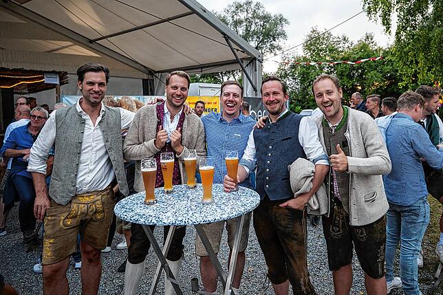 Partystimmung im Aachtal: Viele Besucher brachten gute Laune zur Sichelhenke in Bohlingen mit.