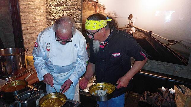 Stefan Marquard mit Bertold Siber, der in Südfrankreich rund 150 Meter entfernt lebt und in Konstanz das Zwei-Sterne-Restaurant ...
