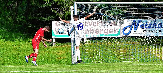 Bild 25: FC Erzingen bezwingt den FC Wallbach deutlich &ndash; und wir haben die Bilder!