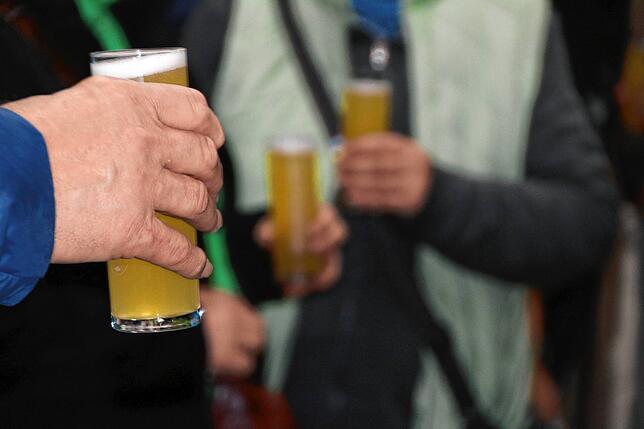 Das frisch gezapfte Bier kommt mit einer Temperatur von minus 1,5 Grad aus dem Tank.