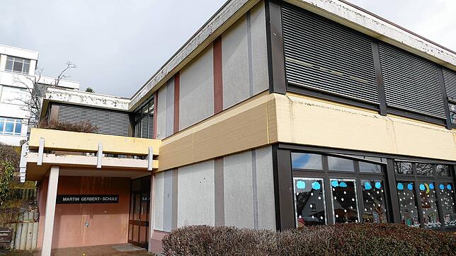 Ein Jugendraum in der Martin-Gerbert-Schule? Noch gehört das Gebäude dem Landkreis, die Stadtverwaltung denkt über Kaufverhandlungen ...