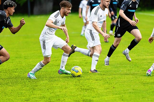 Bild 12: SV 08 Laufenburg deklassiert FV Lörrach-Brombach mit 6:1 – und wir haben Fotos!