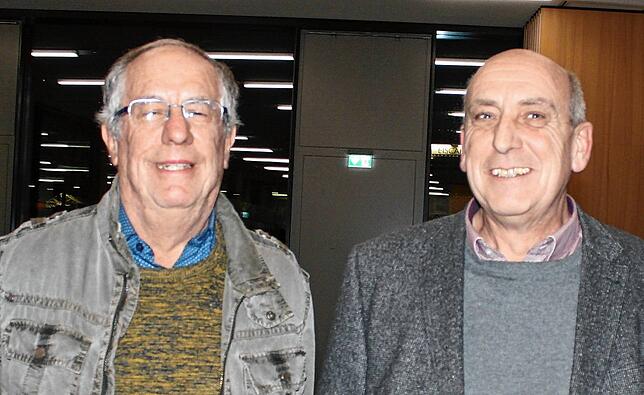 Sie sind froh, dass die Stadträte die Interessen der Landwirte in Rietheim ernst nehmen: Ortsvorsteher Bernd Bucher (rechts) und sein ...