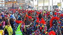 Bild : Konstanzer Fasnachtsumzug 2025: Tausende Teilnehmer ziehen durch Straßen