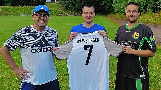 Zurück: Trainer Torsten Griesshammer (links) mit seinem neuen Co-Trainer Andreas Schatz (Mitte) und Fußball-Abteilungsleiter Daniel ...