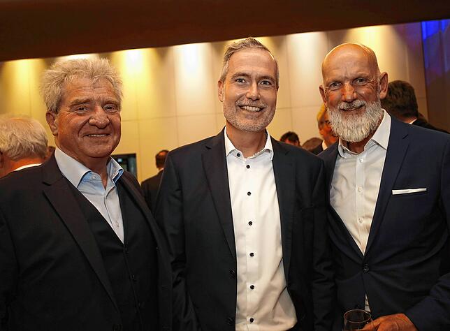 Der ehemalige Konstanzer Landrat Frank Hämmerle, SÜDKURIER-Geschäftsführer Peter Selzer und Norbert Reuter, Geschäftsführer Stadtwerke ...