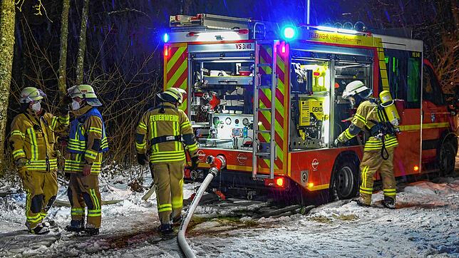 Die Herausforderungen einer besonderen Lösch-Nacht: Die Logistik der Villinger Feuerwehren funktioniert bestens.