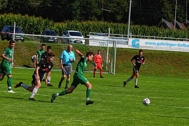 Bild 25: SV Rheintal feiert gegen den SV Stühlingen seinen ersten Saisonsieg &ndash; und wir haben Bilder!
