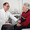 Achim Gowin (links), Chefarzt am Zentrum für Altersmedizin des Hegau-Bodensee-Klinikums in Radolfzell, ist es wichtig, dass seine ...