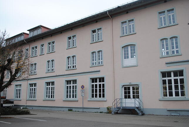 Das Waldshuter Kornhaus soll auf der Rückseite eine Außentreppe mit Aufzug bekommen.