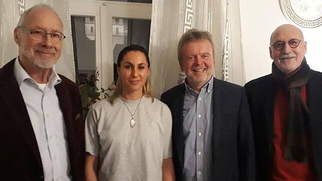 Der Vorstand des Kunstvereins Hochrhhein (von links): Schriftführer Hartmut Krisch, die neue zweite Vorsitzende Stefanie Brand, ...