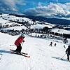 Zwei Skigebiete locken Skifahrer nach Bernau.