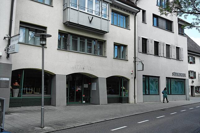 Leerstände wie die ehemalige Filiale sind kein schöner Anblick. Auch die benachbarten Geschäfte wünschen sich neue Mieter für eine ...