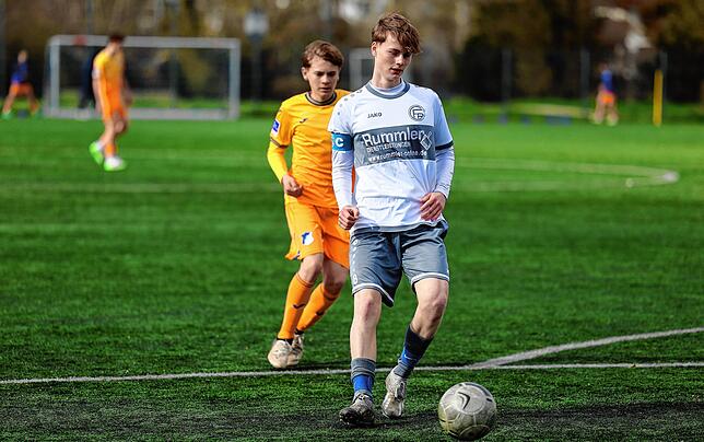 Bild 30: Starke Leistung gegen Hoffenheim! Bildergalerie vom Oberliga-Spiel der B-Jugend des FC Radolfzell