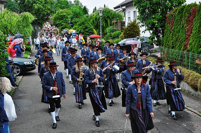 Bild 25: Der Pfingstmusikfest Jubiläumszug zum 100 Jährigen Bestehen in Leimbach – die schönsten Bilder