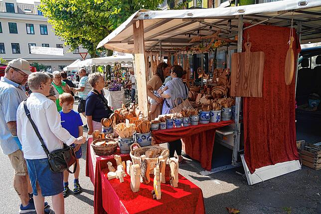 Bild 13: Bunte Vielfalt auf dem Marktplatz